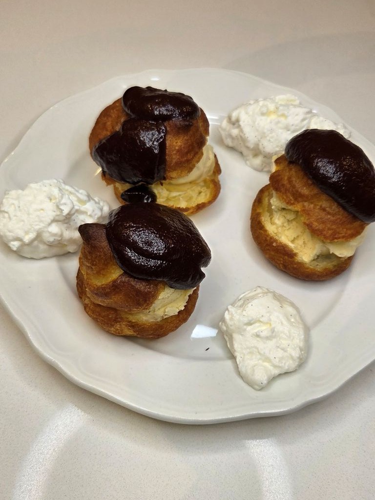 profiteroles